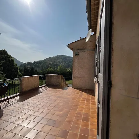 Apartment Grande Maison, Jardin, Terrasse, Animaux Bienvenus Moriez